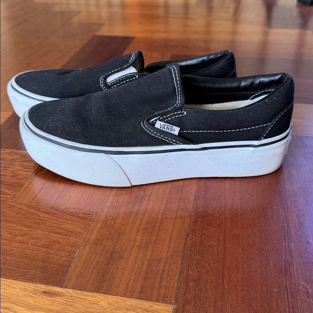 Vans Black and White Platform Slip-Ons - Picture 10 of 10
